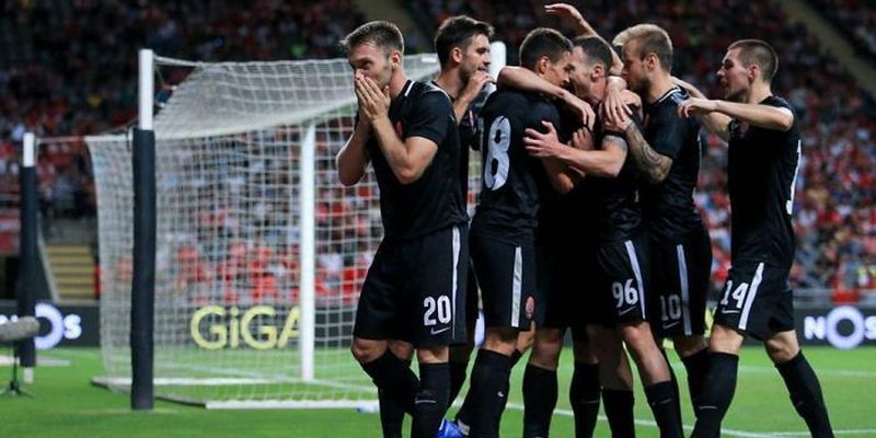 Заря уничтожила Арсенал в восьмом туре УПЛ, Чемпионаты и лиги